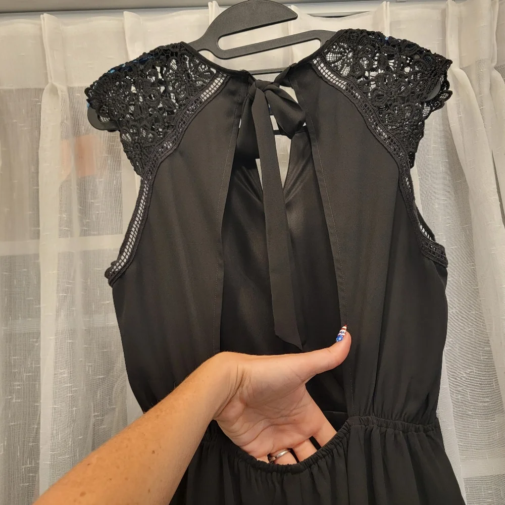 Express Open Back Black Romper Crocheted Cap Sleeve Size 6